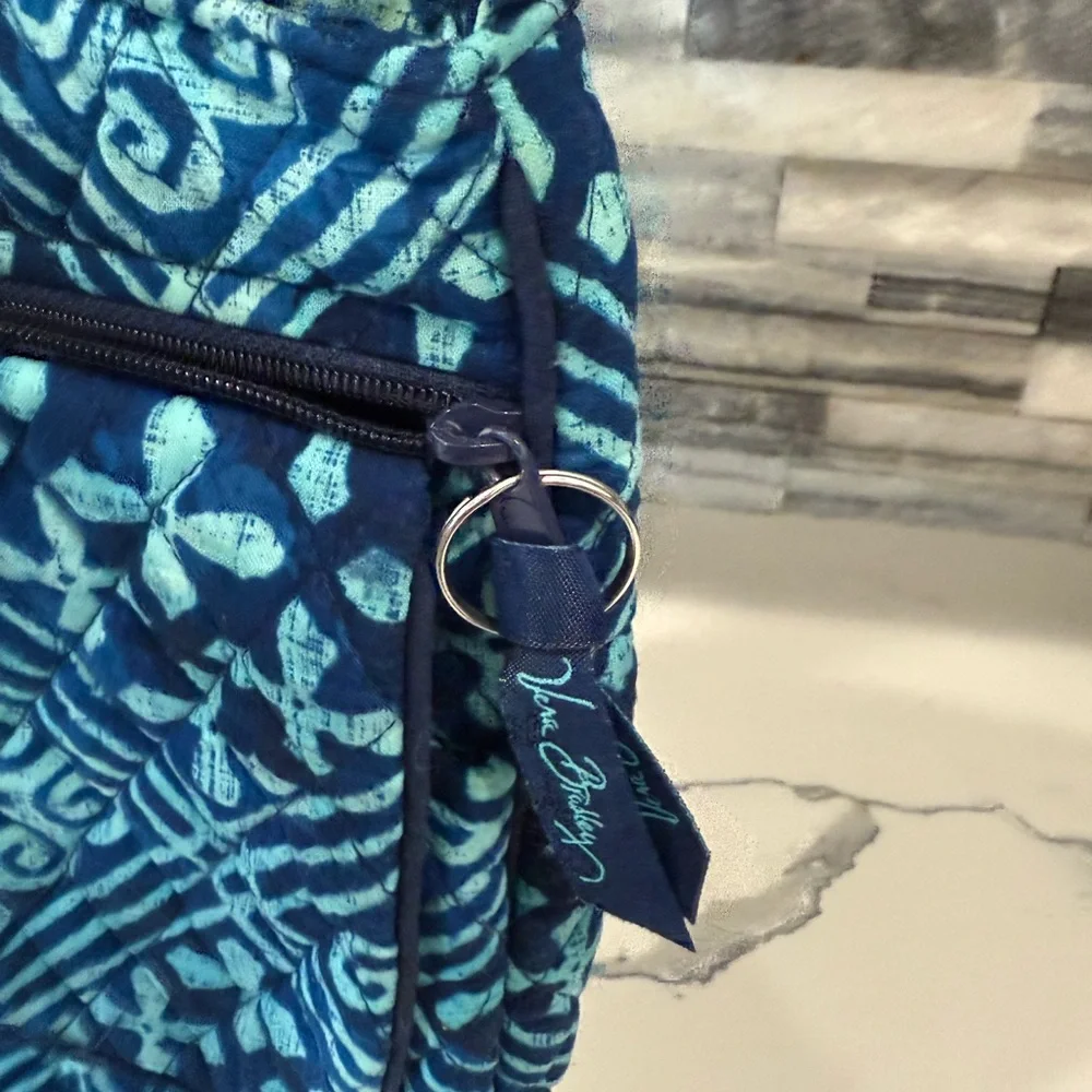 Vera Bradley blue crossbody - Picture 3 of 7